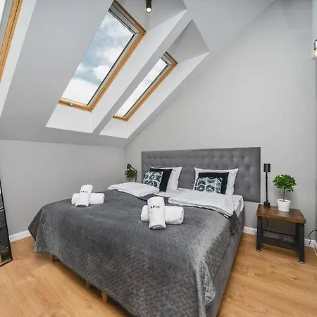Saint Florian'S Suites - Old Town Luxury Apartments - By Upstairs Krakau Exterior foto