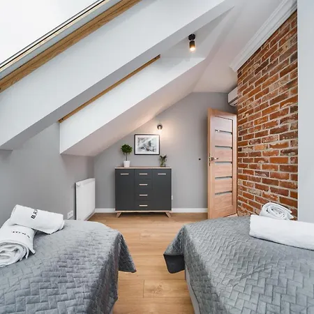 Saint Florian'S Suites - Old Town Luxury Apartments - By Upstairs Krakau Exterior foto