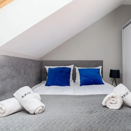 Saint Florian'S Suites - Old Town Luxury Apartments - By Upstairs Krakau Exterior foto