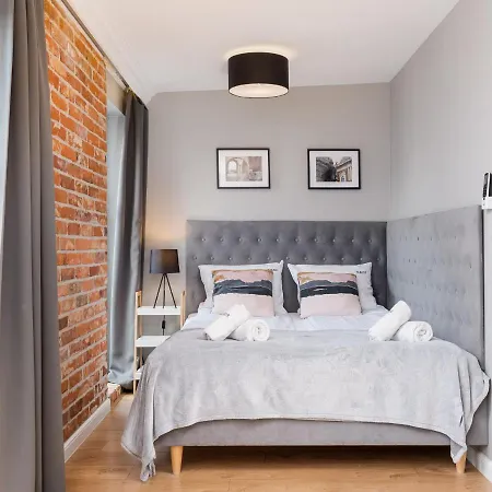 Saint Florian'S Suites - Old Town Luxury Apartments - By Upstairs Krakau Exterior foto