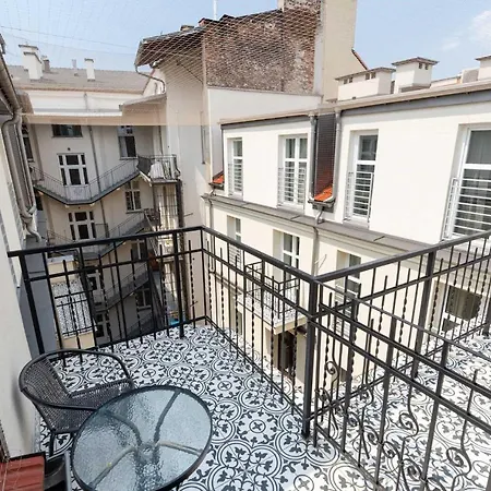 Saint Florian'S Suites - Old Town Luxury Apartments - By Upstairs Krakau Exterior foto