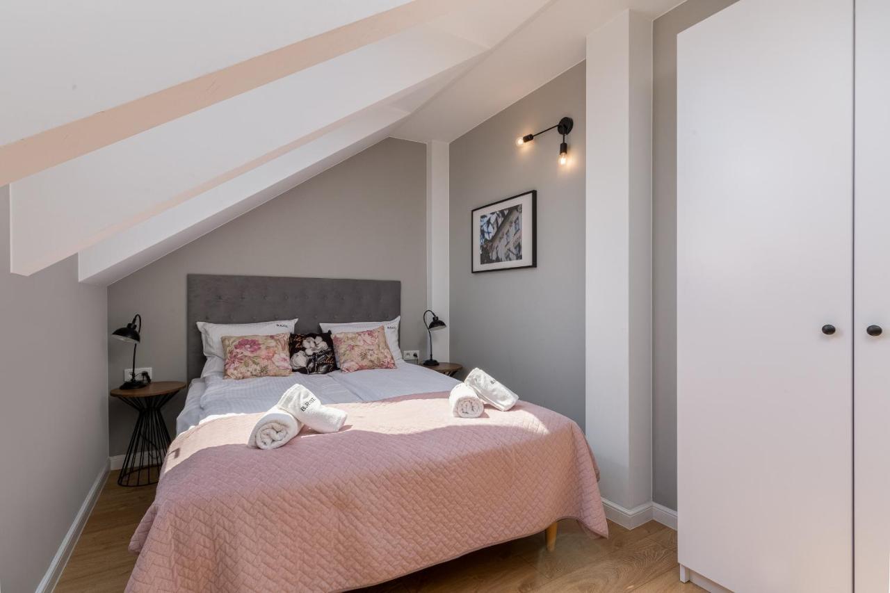 Apartment Saint Florian's - Old Town Luxury - By Upstairs *