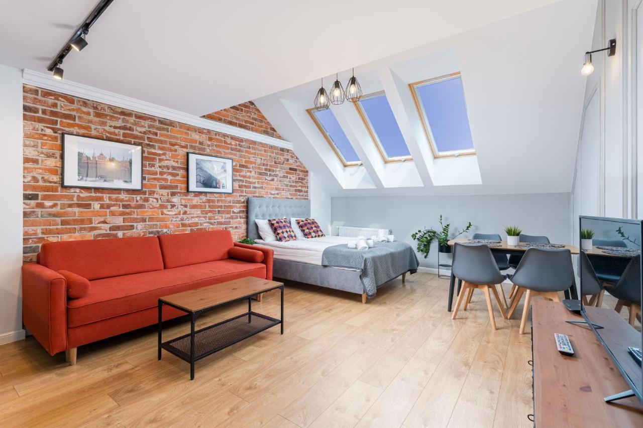 Saint Florian's - Old Town Luxury - By Upstairs Apartment *