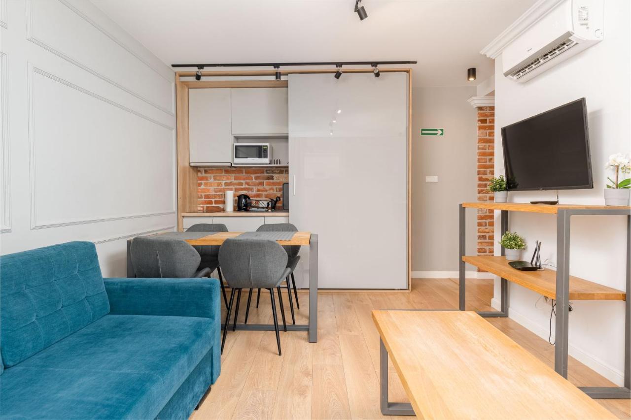 Saint Florian's - Old Town Luxury - By Upstairs Apartment *